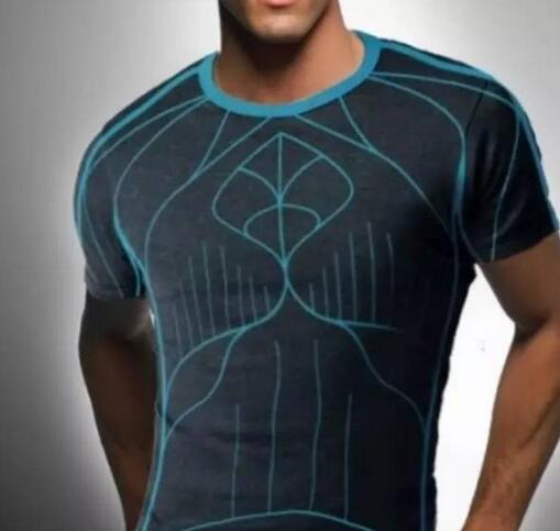 這款“微流控”運(yùn)動(dòng)衣讓你放肆搖擺、始終干爽