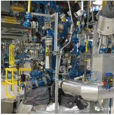 放大生產(chǎn)：間歇式與連續(xù)流對比